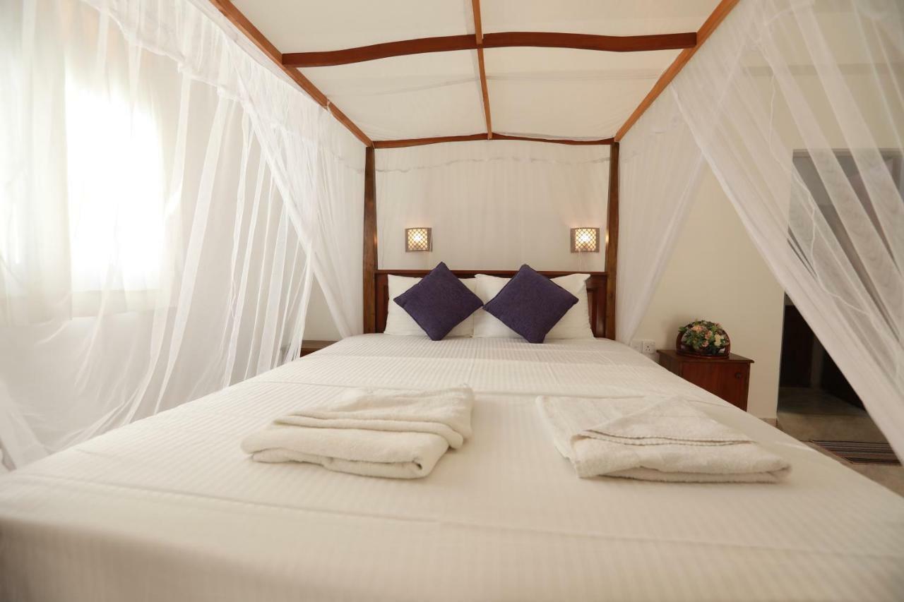 Dock Holiday Guest House Unawatuna Eksteriør billede